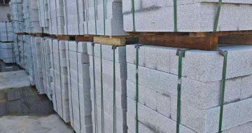 信阳芝麻白路牙石，路侧石