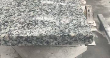 信阳芝麻白楼梯踏步 芙蓉白