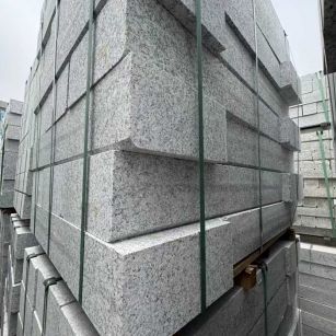 信阳芝麻白路牙石 马路牙子