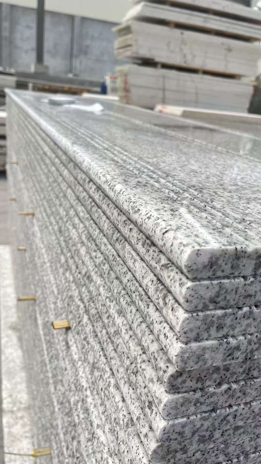 信阳芝麻白楼梯踏步 花岗岩楼梯板材
