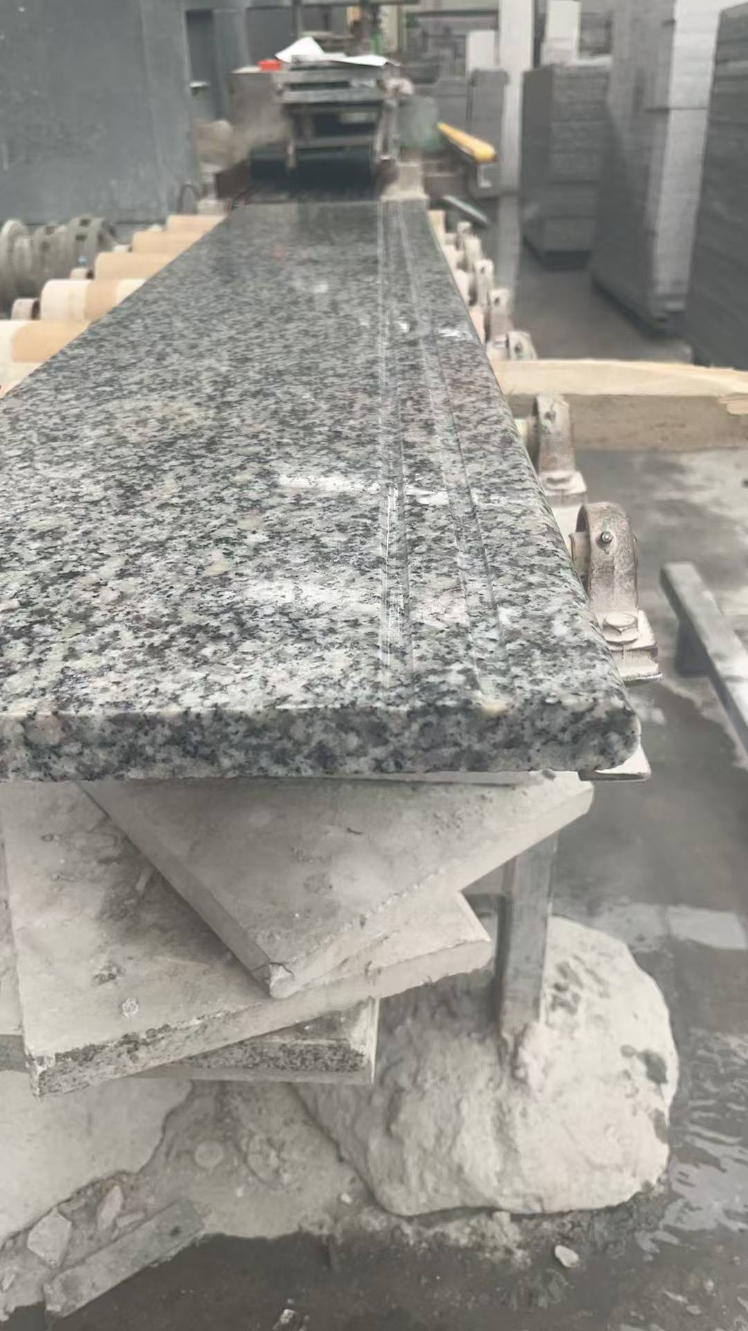 信阳芝麻白楼梯踏步 芙蓉白